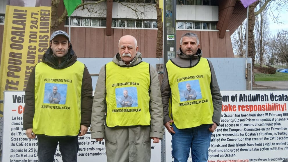 strasbourg-eylemcilerinden-yeni-yil-mesaji