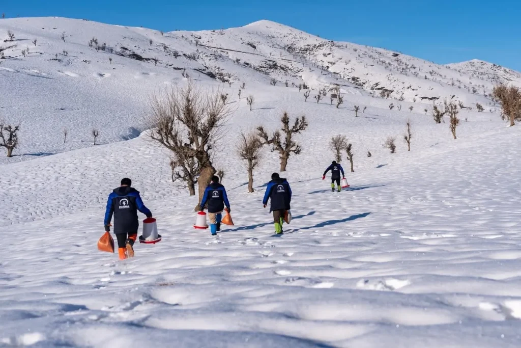 rwanga-launches-winter-feeding-drive-for-wildlife-in-kurdistan-–-shafaq-news