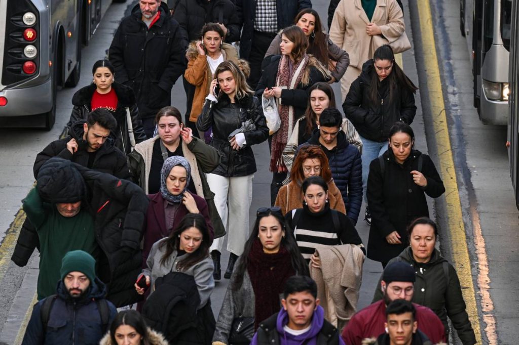 ‘women-and-kurds-overrepresented-among-turkey’s-neet-youth’