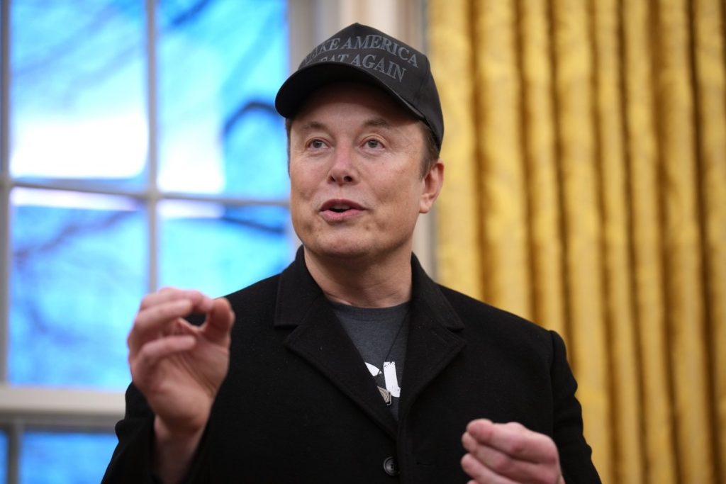 x-open-sources-its-algorithm-while-facing-a-transparency-fine-and-grok-controversies-|-techcrunch