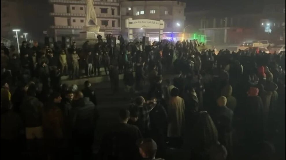 kobane-halki-savunma-nobetinde