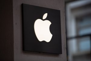 not-to-be-outdone-by-openai,-apple-is-reportedly-developing-an-ai-wearable-|-techcrunch