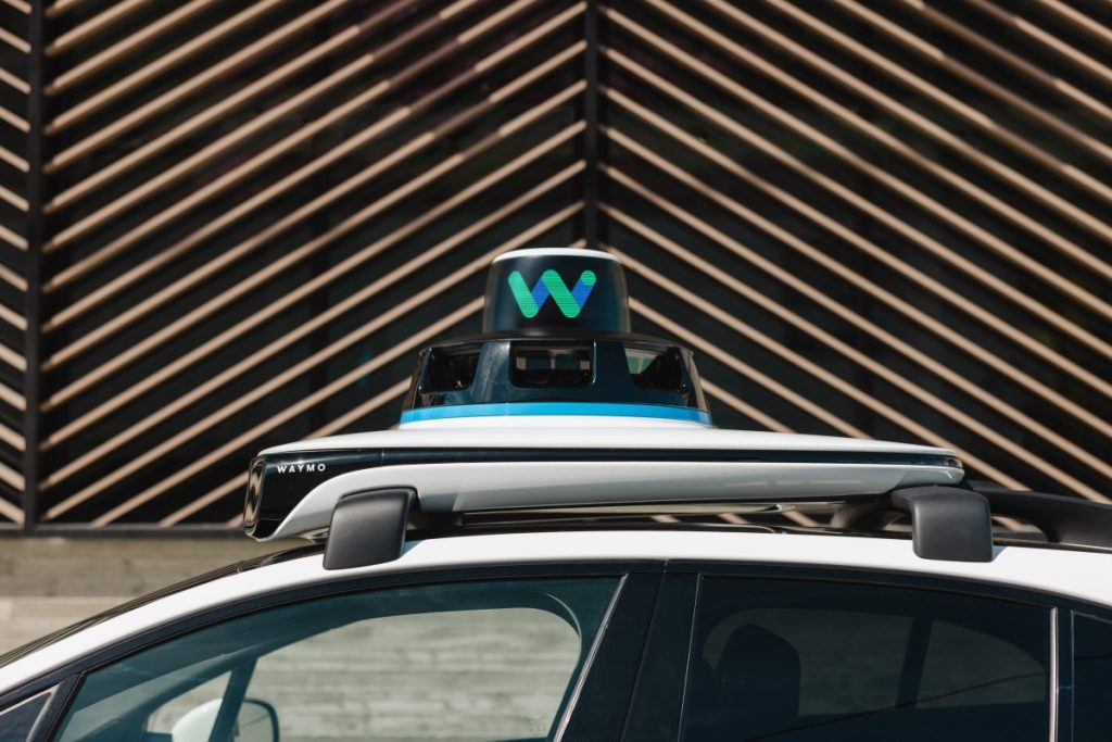 the-price-gap-between-waymo-and-uber-is-narrowing-|-techcrunch