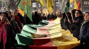 isvicre’de-rojava-direnisi-selamlandi,-merkezi-eyleme-cagri-yapildi