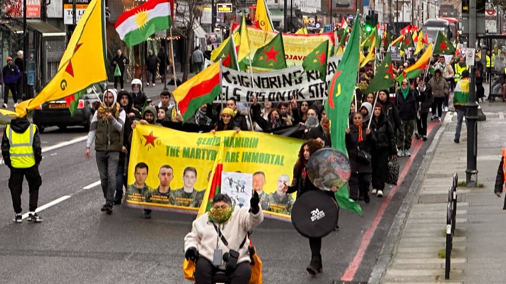 londra-ve-brighton’da-binler-rojava-icin-yurudu:-direnecegiz,-rojava’yi-savunacagiz-yenilendi