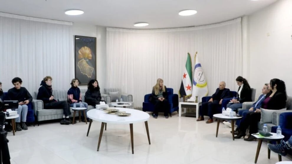 rojava-dis-iliskiler-dairesi-isvicre-heyetini-kabul-etti