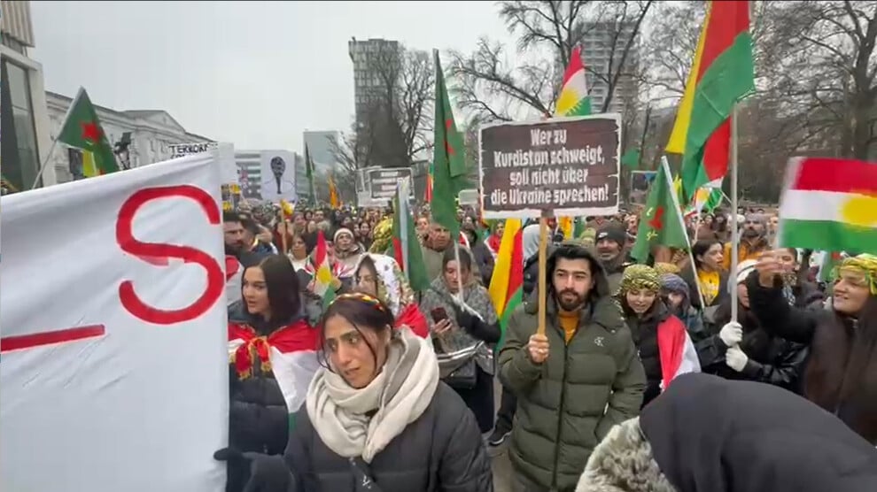 linz-ve-viyana’da-rojava-icin-yuruyus:-birlik-ve-dayanisma-hayati-onemde-yenilendi