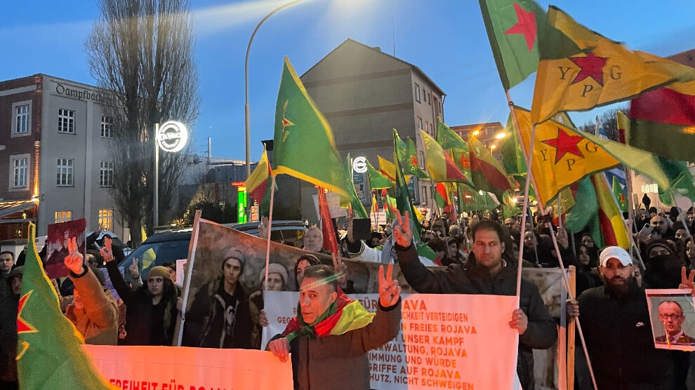 koln-ve-velbert’te-rojava-ile-dayanisma-eylemleri-suruyor