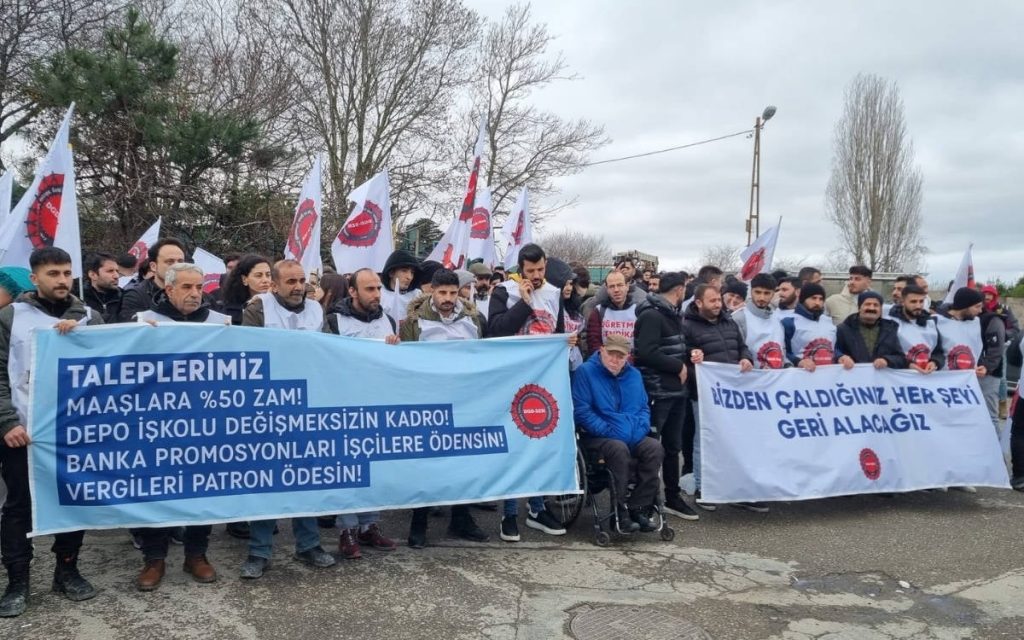 workers-at-migros,-one-of-turkey’s-largest-retailers,-protest-near-zero-raise