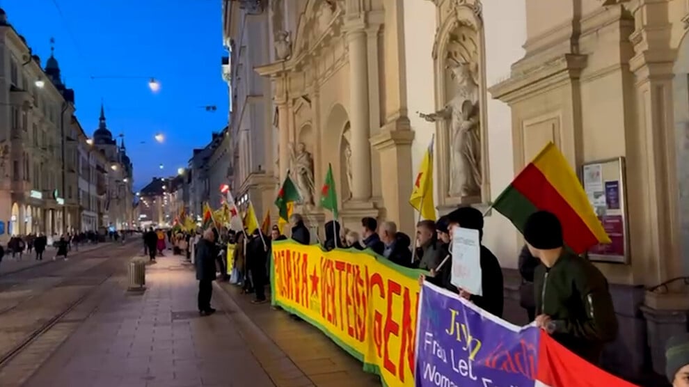 graz’da-insan-zinciri:-rojava-yalniz-degildir
