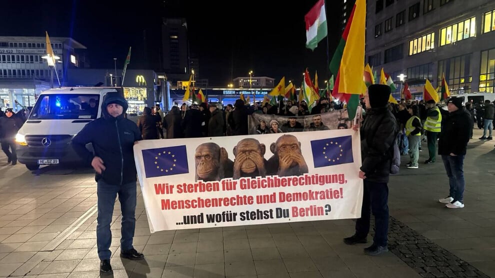 oberhausen’da-‘rojava’ya-statu’-siariyla-kitlesel-yuruyus