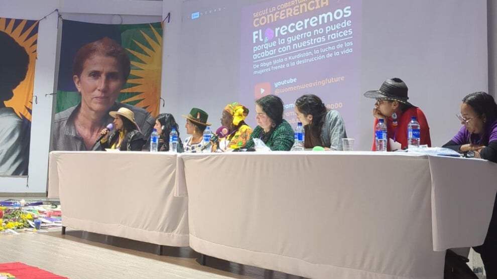 abya-yala-ve-kurdistanli-kadinlar-direnisi-ve-alternatif-sistemleri-tartisti
