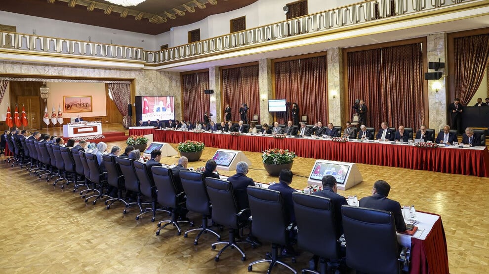 dem-parti’den-‘ortak-rapor-taslagi’na-muhalefet-serhi