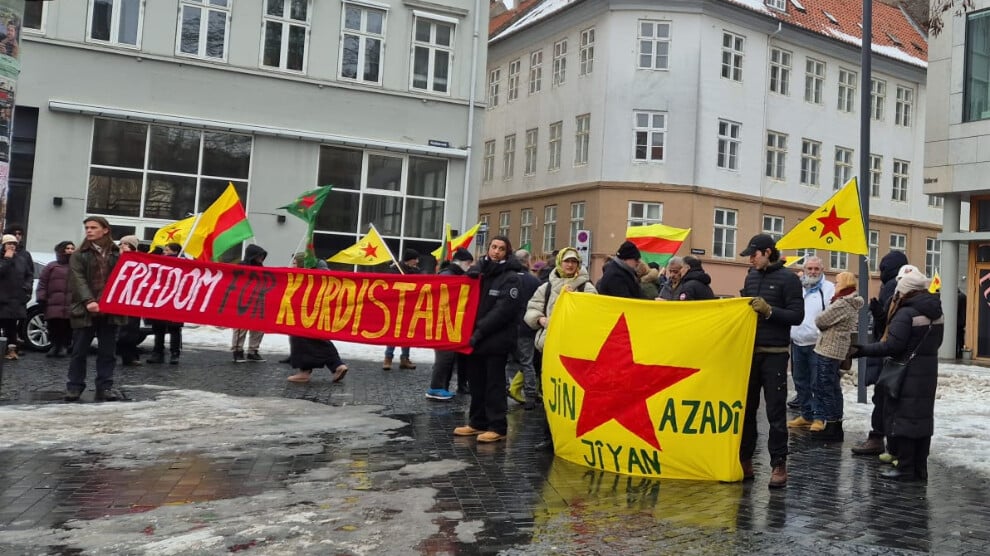 kopenhag’da-‘rojava’ya-statu‘-talebiyle-miting