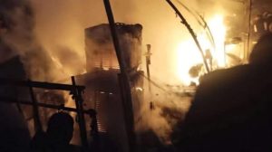 sengal-gocmen-kampinda-yangin