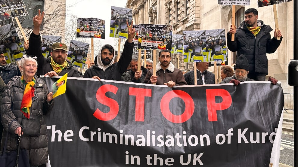 londra-old-bailey-onunde-kurtler-kriminalizasyonu-protestosu