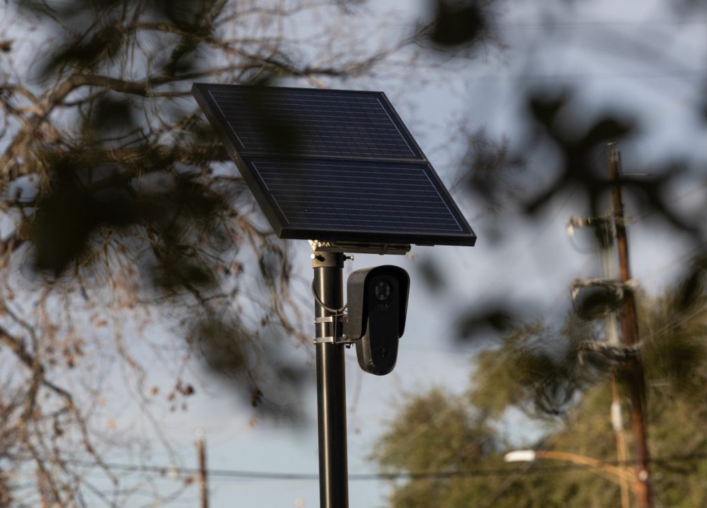 americans-are-destroying-flock-surveillance-cameras-|-techcrunch