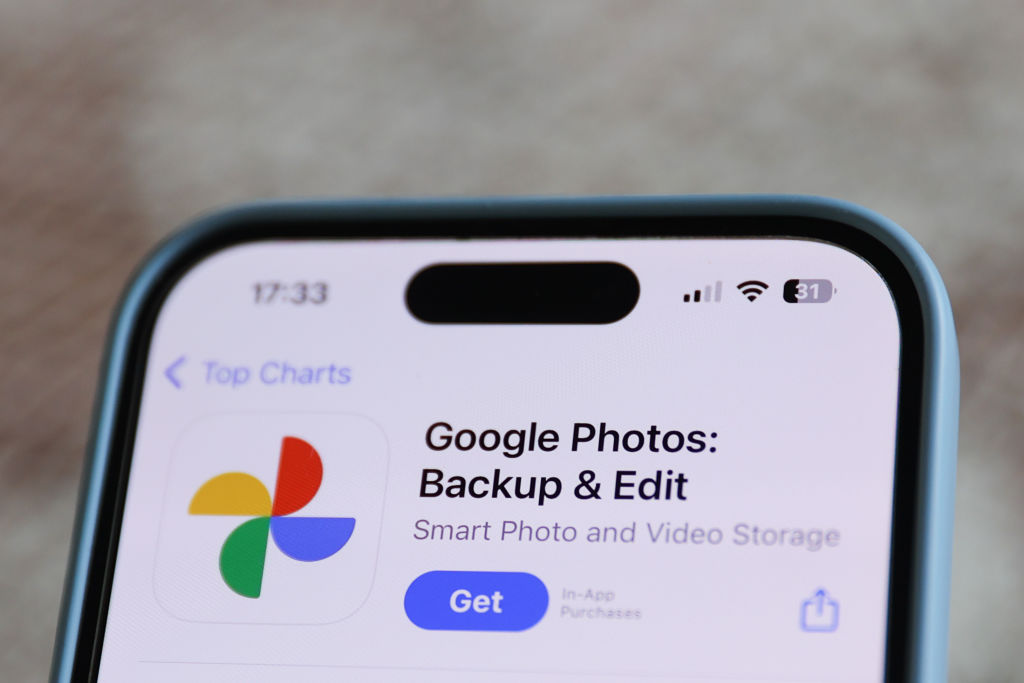 google-gives-in-to-users’-complaints-over-ai-powered-‘ask-photos’-search-feature-|-techcrunch