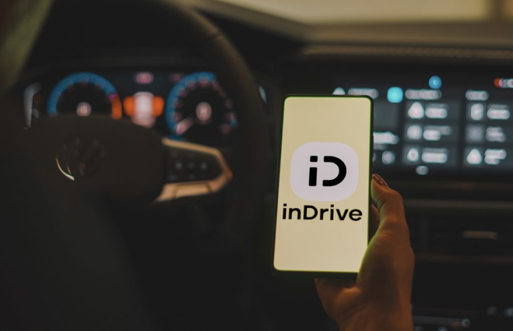 ride-hailing-indrive-acquires-pakistan’s-krave-mart-to-bolster-grocery-delivery-|-techcrunch
