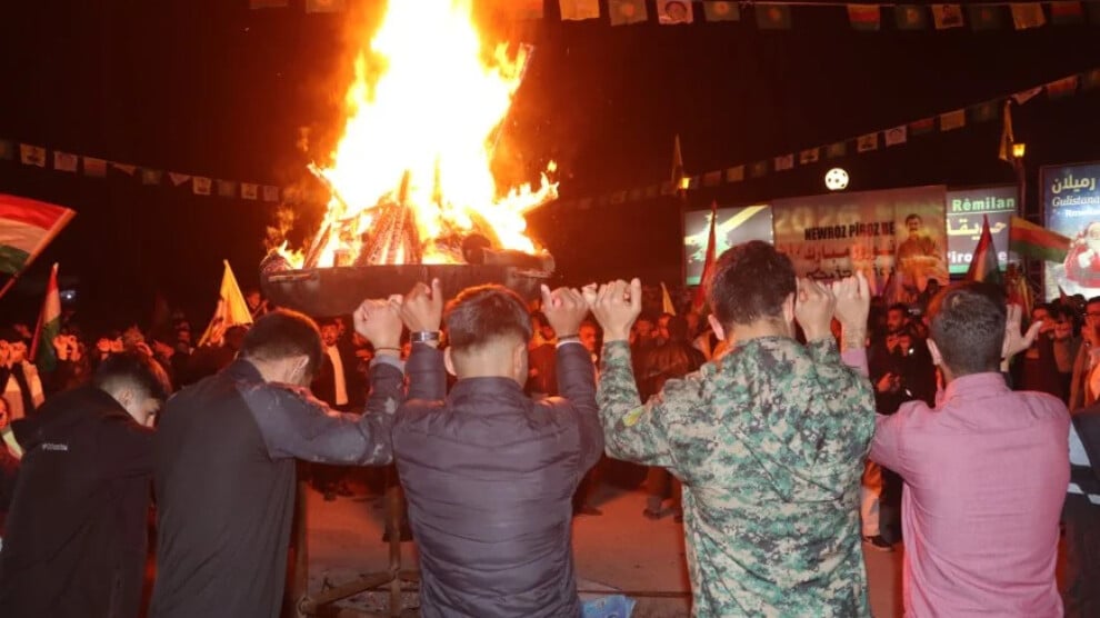 newroz-atesi-rojava-kentlerinde-harlaniyor