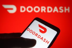 doordash-launches-a-new-‘tasks’-app-that-pays-couriers-to-submit-videos-to-train-ai-|-techcrunch
