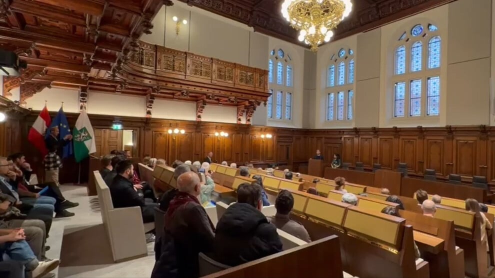 graz-belediyesi’nde-newroz-resepsiyonu-duzenlendi