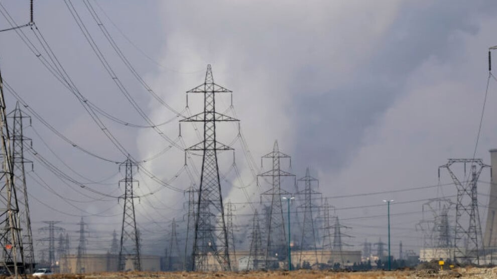 trump,-iran-enerji-altyapisina-saldiri-suresini-10-gun-uzatti