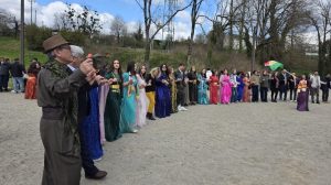 besancon’da-newroz-atesi-yakildi