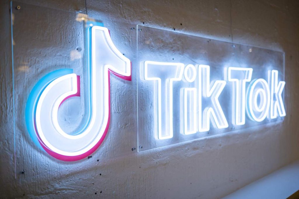 cameo-partners-with-tiktok-to-boost-popularity-|-techcrunch