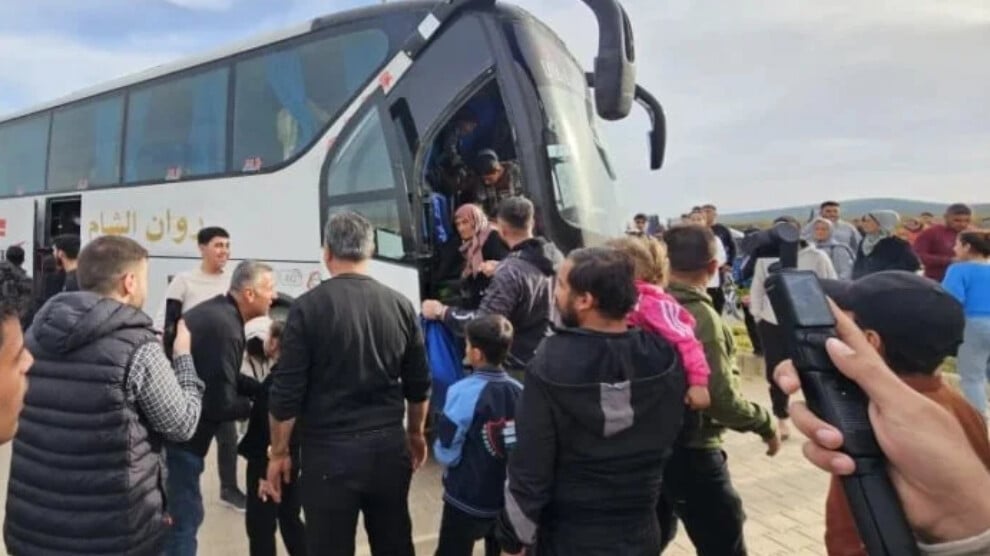 efrin’e-donen-4-genc-gozaltina-alindi