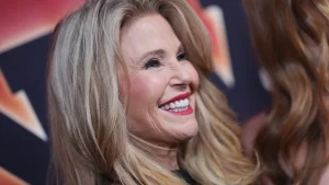 christie-brinkley-dazzles-at-new-york-gala,-sharing-spotlight-with-daughter-sailor