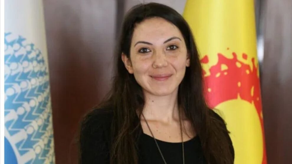 simge-yardim:-cocuktan-katil-yaratan-duzeni-sorgulamaliyiz