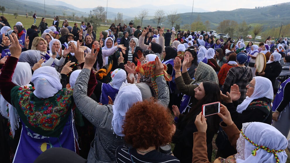 kadinlar-gemlik’e-ulasti