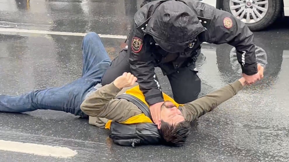taksim’e-cikmak-isteyenlere-polis-saldirisi:-en-az-79-gozalti