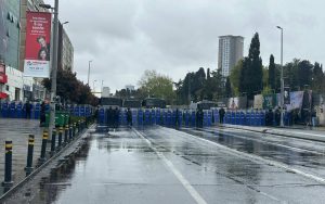 may-day-in-istanbul:-hundreds-detained-in-taksim,-crowds-gather-in-its-shadow-in-kadikoy