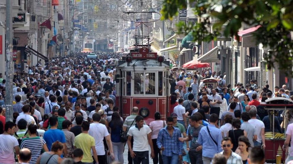 ‘intihari-kisisel-sorun-olarak-gormek,-toplumsal-boyutunu-gorunmez-kilar’