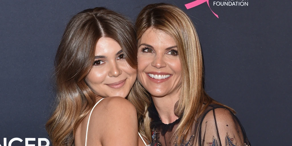 lori-loughlin-and-olivia-jade-draw-attention-with-striking-resemblance-in-new-makeup-video