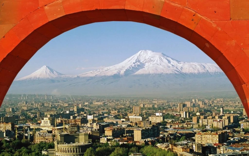 ‘armenia-is-looking-for-ways-to-breathe’