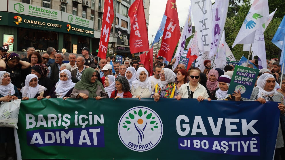 binler-kadikoy’de-yurudu:-tutsaklar-serbest-birakilsin,-kayyum-rejimi-son-bulsun