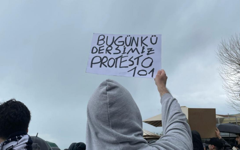 three-students-given-suspended-prison-sentences-over-imamoglu-protests