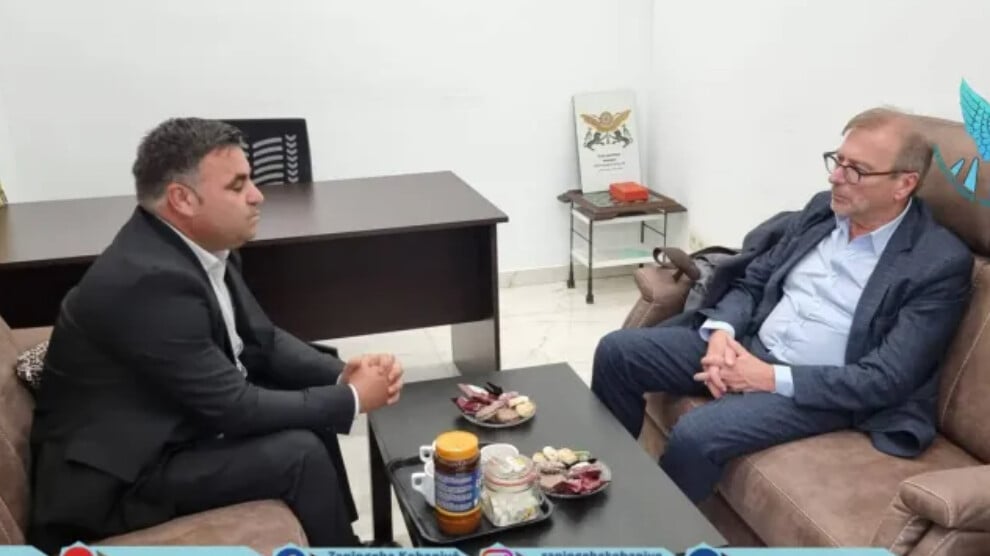 kobane-universitesi-heyeti,-leuven’de-prof.-dirk-ruchtus-ile-gorustu