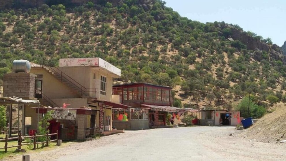 cpt:-turk-ordusu,-amediye’de-irak-askerlerinin-kimliklerini-kontrol-ediyor