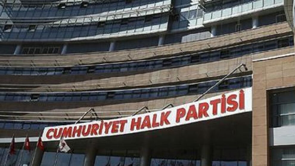 chp’de-28-milletvekili-pm’den-istifa-etti