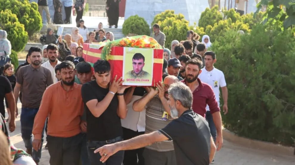 qsd-savascisi-sehit-dilovan-kobane’de-son-yolculuguna-ugurlandi