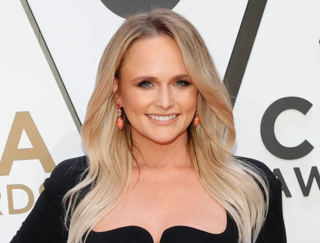 miranda-lambert-shares-summer-ready-blue-swimsuit-photo-during-nostalgic-texas-home-visit