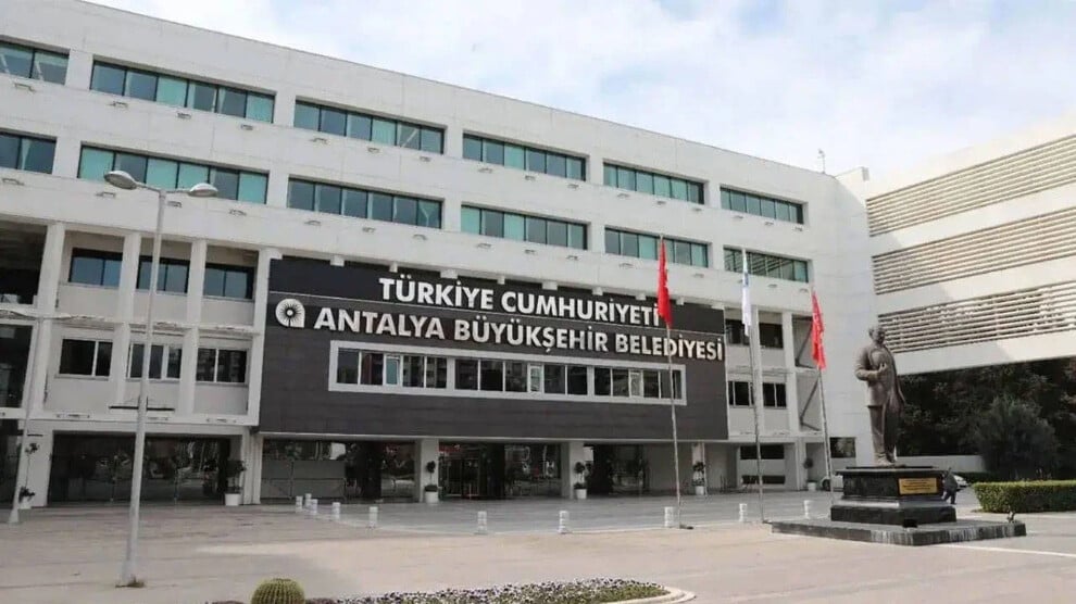 antalya-belediyesi-sorusturmasinda-10-gozalti