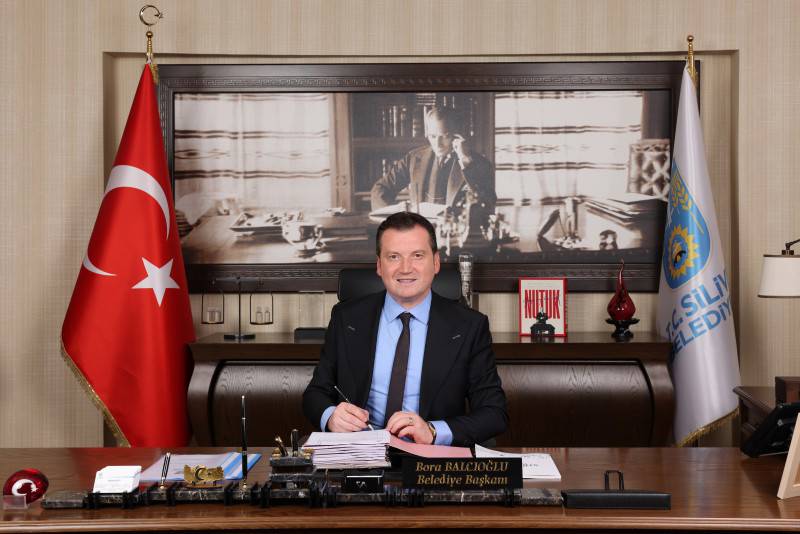 istanbul-district-mayor-dismissed-as-more-operations-target-chp-municipalities