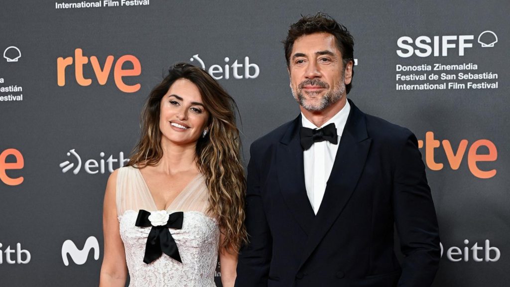 javier-bardem-receives-hand-and-footprint-honor-in-hollywood-as-penelope-cruz-misses-ceremony