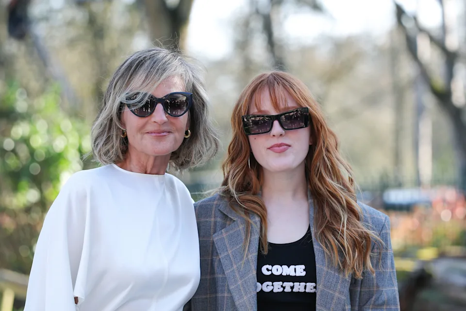 helen-hunt’s-daughter-makena-lei-carnahan-celebrates-northwestern-graduation-milestone