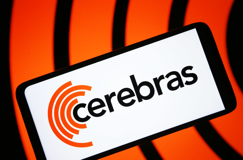 cerebras-stock-plunges-after-earnings-as-ceo-says-margin-outlook-was-misunderstood-|-techcrunch